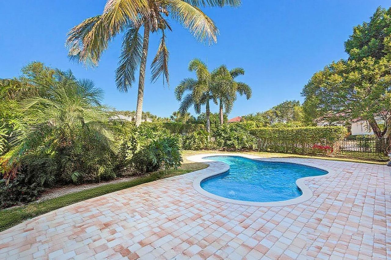 8155 Cypress Point Road, West Palm Beach, FL 33412 Photo