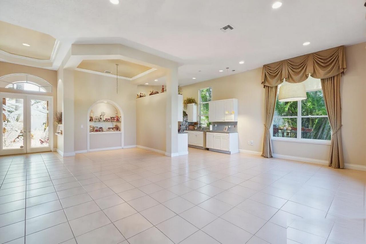 8155 Cypress Point Road, West Palm Beach, FL 33412 Photo