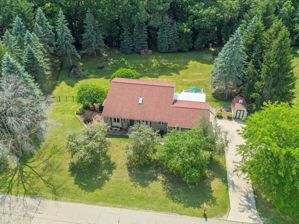 N6839 Donlin Drive, Pardeeville, WI 53954