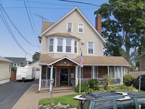 120 S High Street, Lindenhurst, NY 11757
