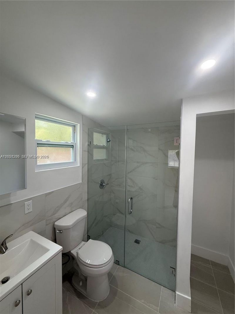 6765 SW 34th St , Unit 1, Miami, FL 33155 Photo