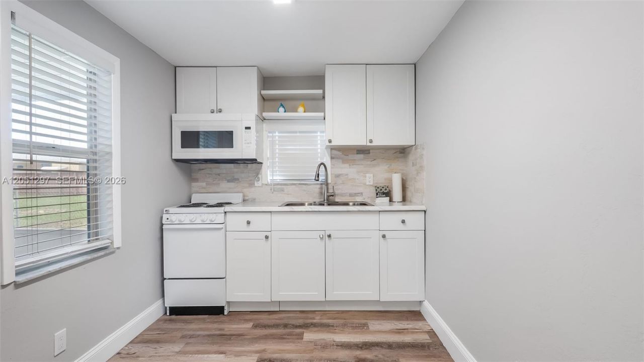 523 N 60th Way, Hollywood, FL 33024 Photo