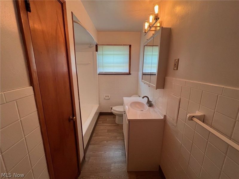 9326 Ackley Road, Parma Heights, OH 44130 Photo 16