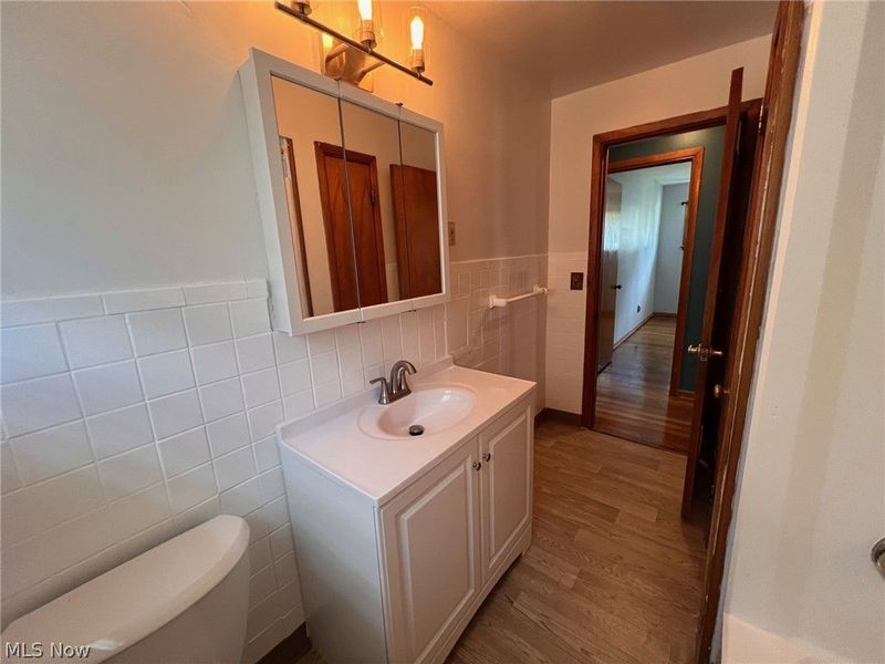 9326 Ackley Road, Parma Heights, OH 44130 Photo 17