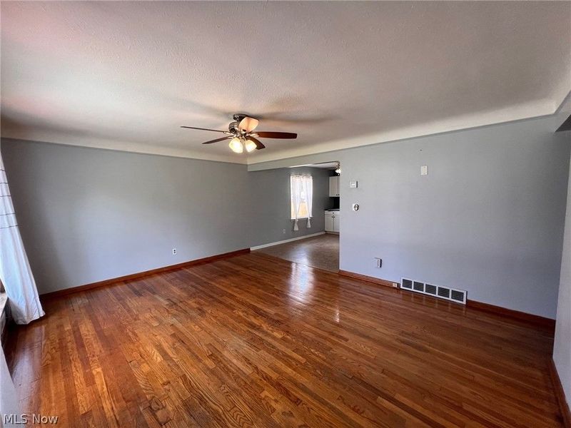 9326 Ackley Road, Parma Heights, OH 44130 Photo 2