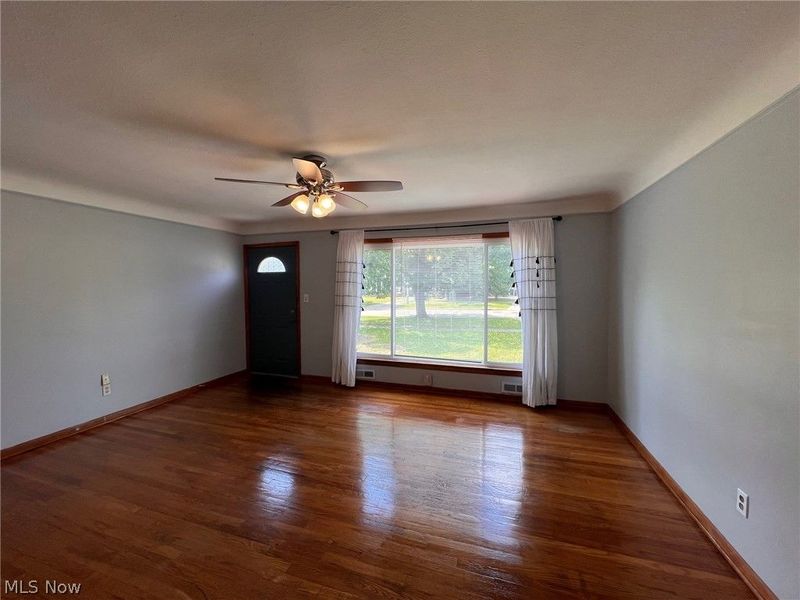 9326 Ackley Road, Parma Heights, OH 44130 Photo 5