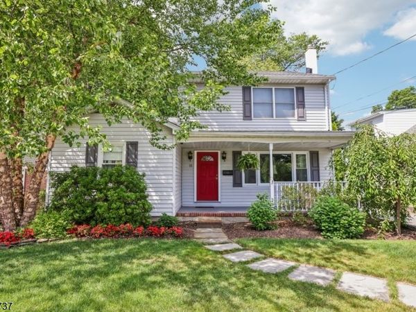 11 Woodward Ave, Bloomingdale, NJ 07403