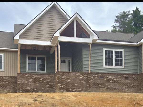 1200 Fiddlers Way, Kingsport, TN 37664