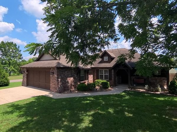 602 Oak Park Boulevard, West Plains, MO 65775