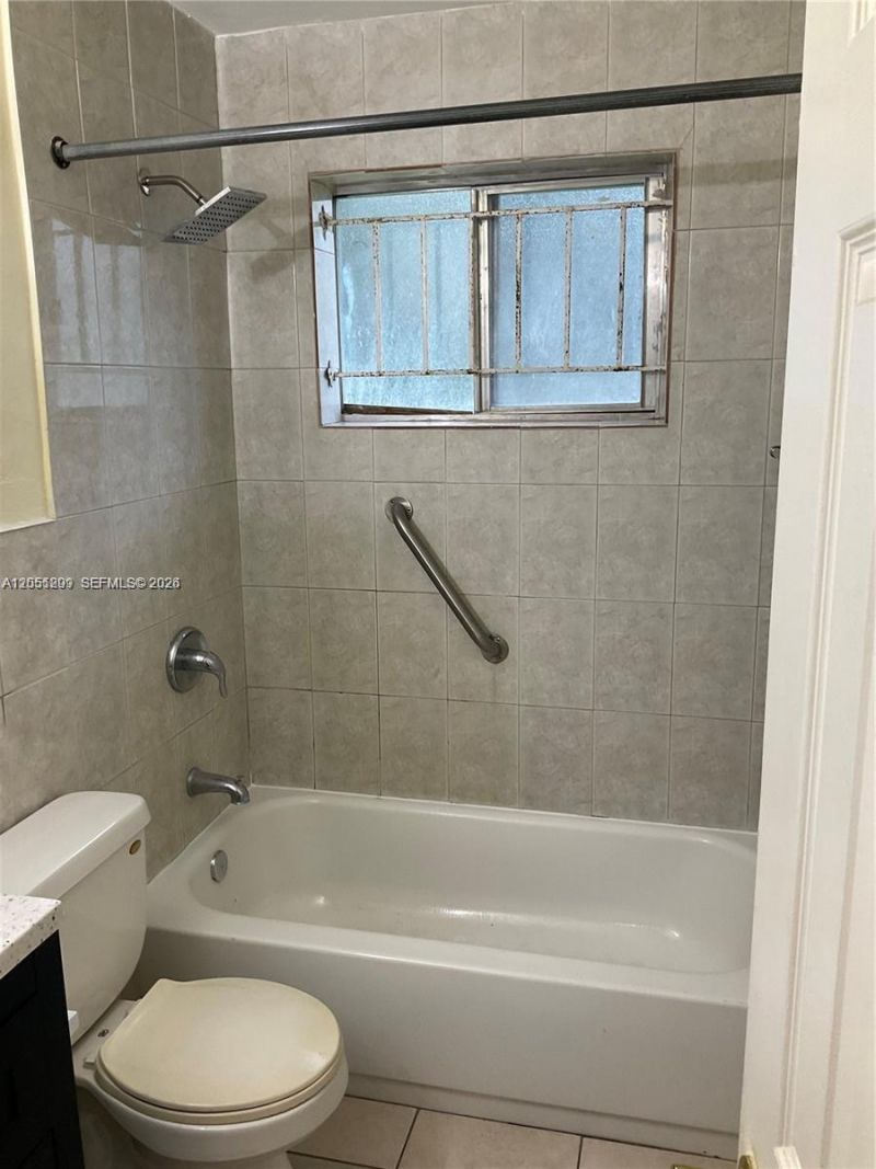 1195 NW 100th Ter , Unit 1, Miami, FL 33150 Photo