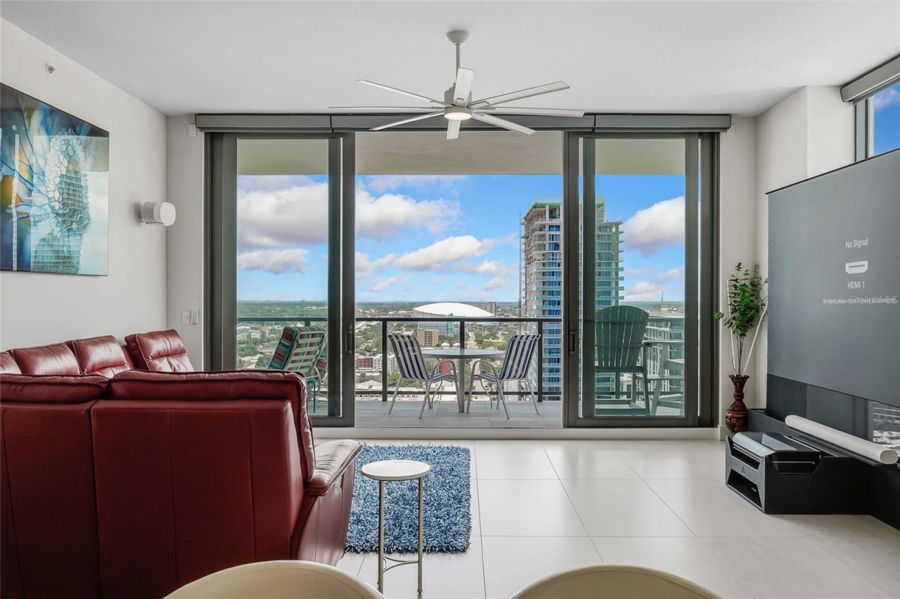 301 1st Street S, Unit 2705, Saint Petersburg, FL 33701 Photo
