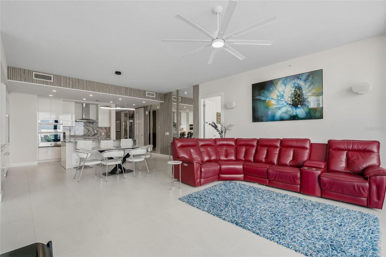 301 1st Street S, Unit 2705, Saint Petersburg, FL 33701 Photo