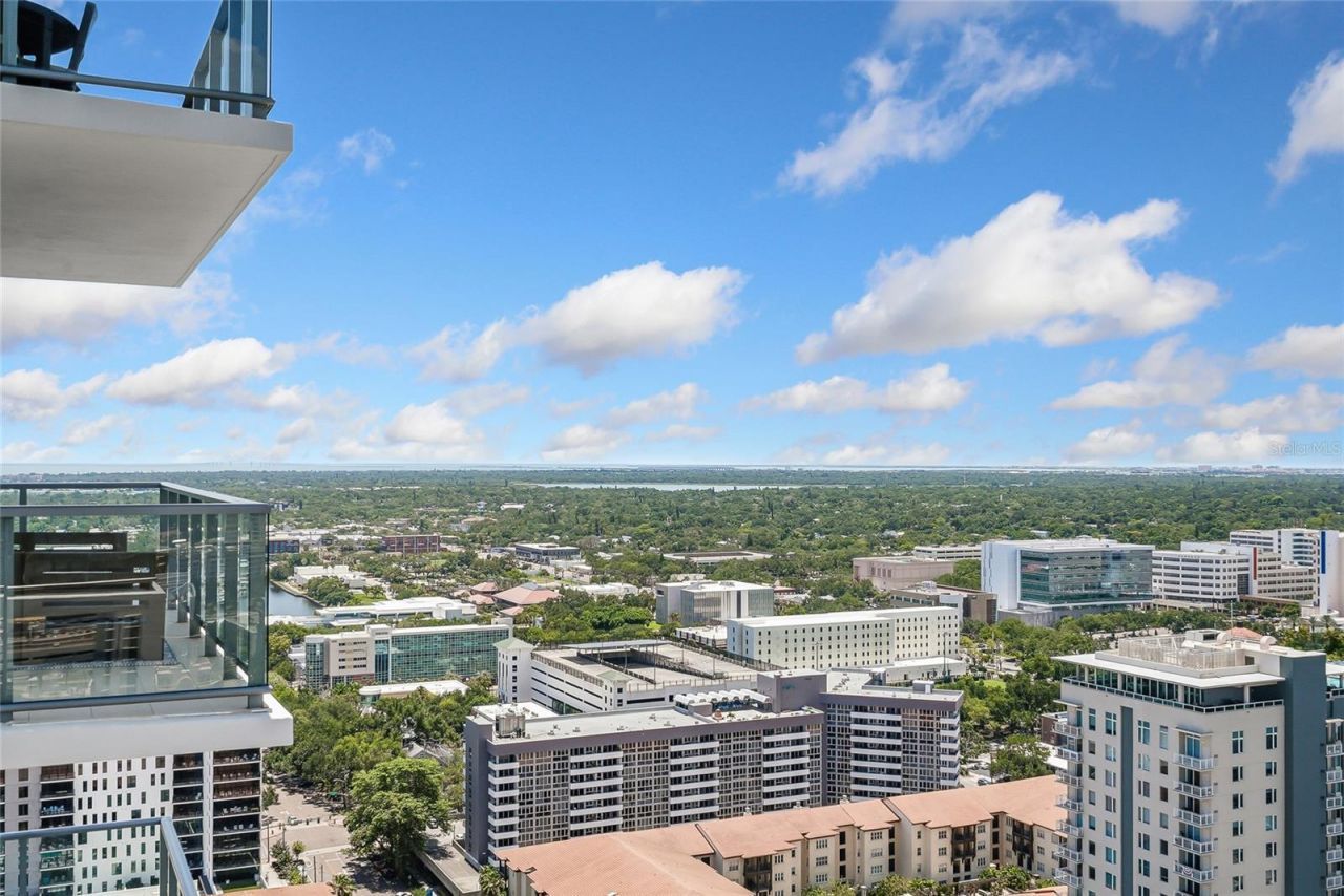 301 1st Street S, Unit 2705, Saint Petersburg, FL 33701 Photo
