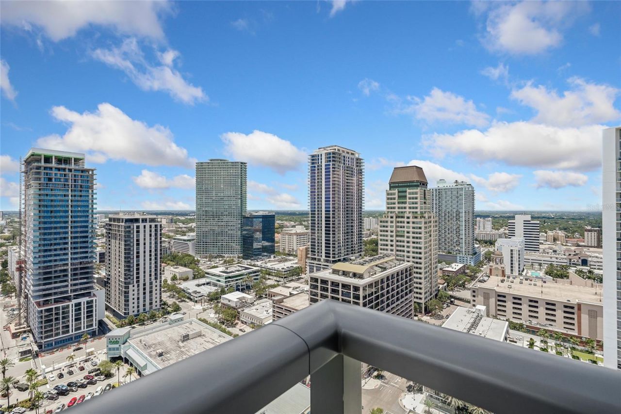 301 1st Street S, Unit 2705, Saint Petersburg, FL 33701 Photo