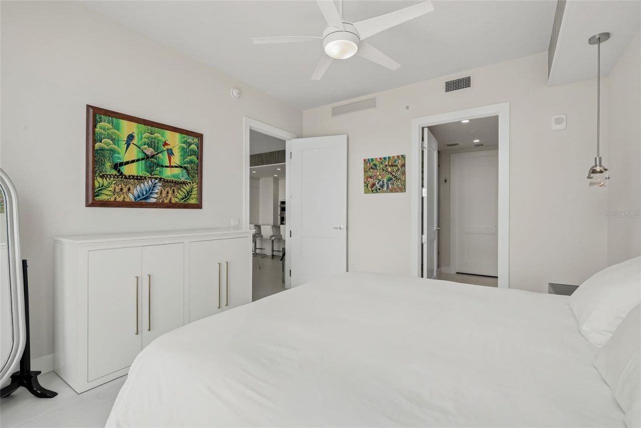 301 1st Street S, Unit 2705, Saint Petersburg, FL 33701 Photo