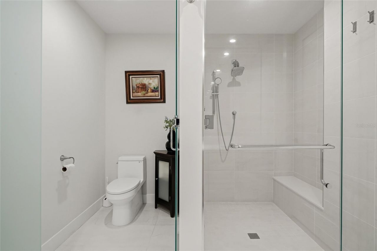 301 1st Street S, Unit 2705, Saint Petersburg, FL 33701 Photo