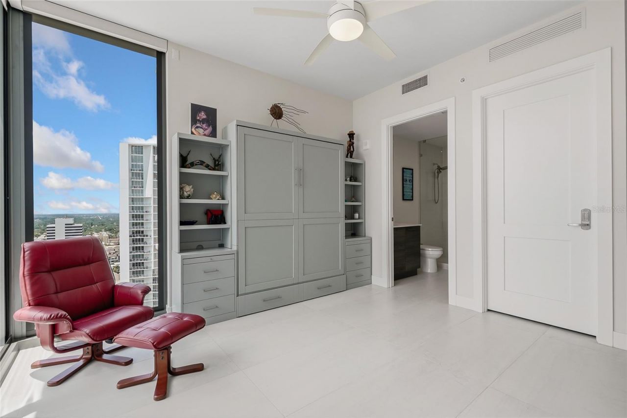 301 1st Street S, Unit 2705, Saint Petersburg, FL 33701 Photo