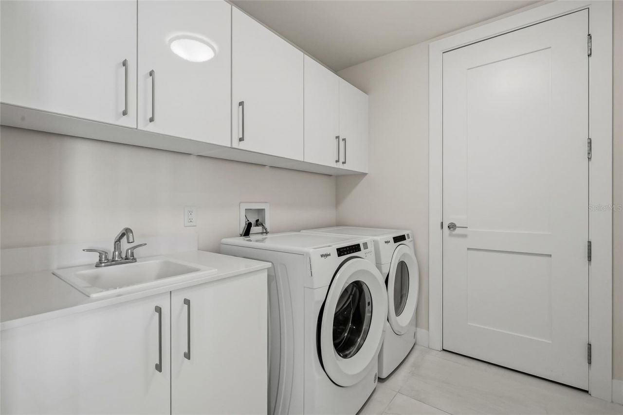 301 1st Street S, Unit 2705, Saint Petersburg, FL 33701 Photo