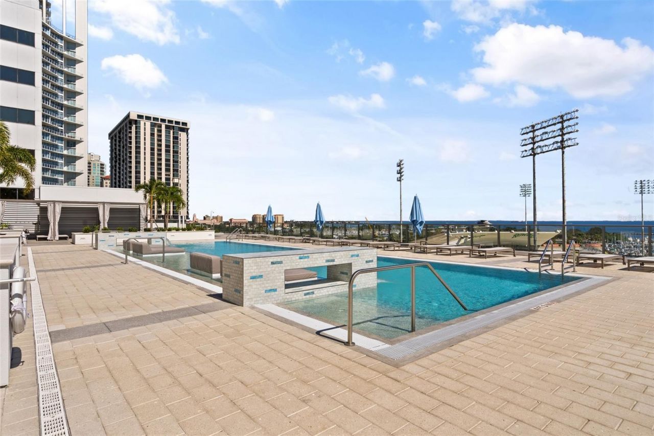 301 1st Street S, Unit 2705, Saint Petersburg, FL 33701 Photo