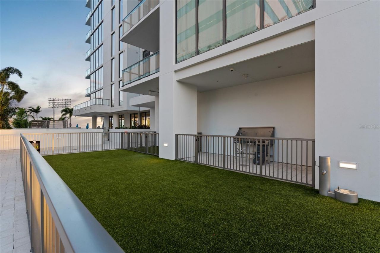 301 1st Street S, Unit 2705, Saint Petersburg, FL 33701 Photo