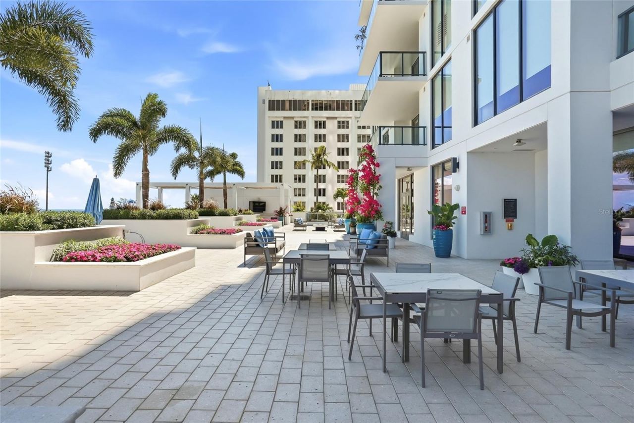 301 1st Street S, Unit 2705, Saint Petersburg, FL 33701 Photo