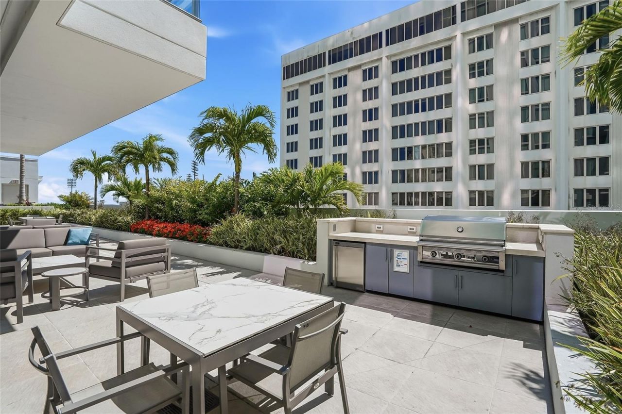 301 1st Street S, Unit 2705, Saint Petersburg, FL 33701 Photo