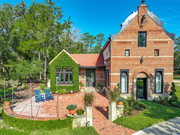 2291 WACCASSA STREET , GENEVA, FL 32732