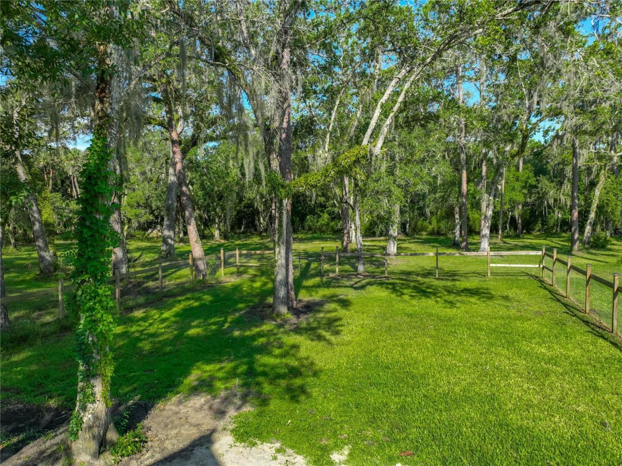 2291 Waccassa Street, Geneva, FL 32732 Photo