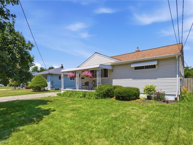 16308 Rademaker Drive, Brook Park, OH 44142 Photo 3