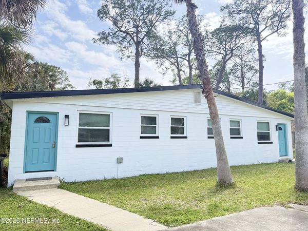 696 KESTNER Road, Atlantic Beach, FL 32233