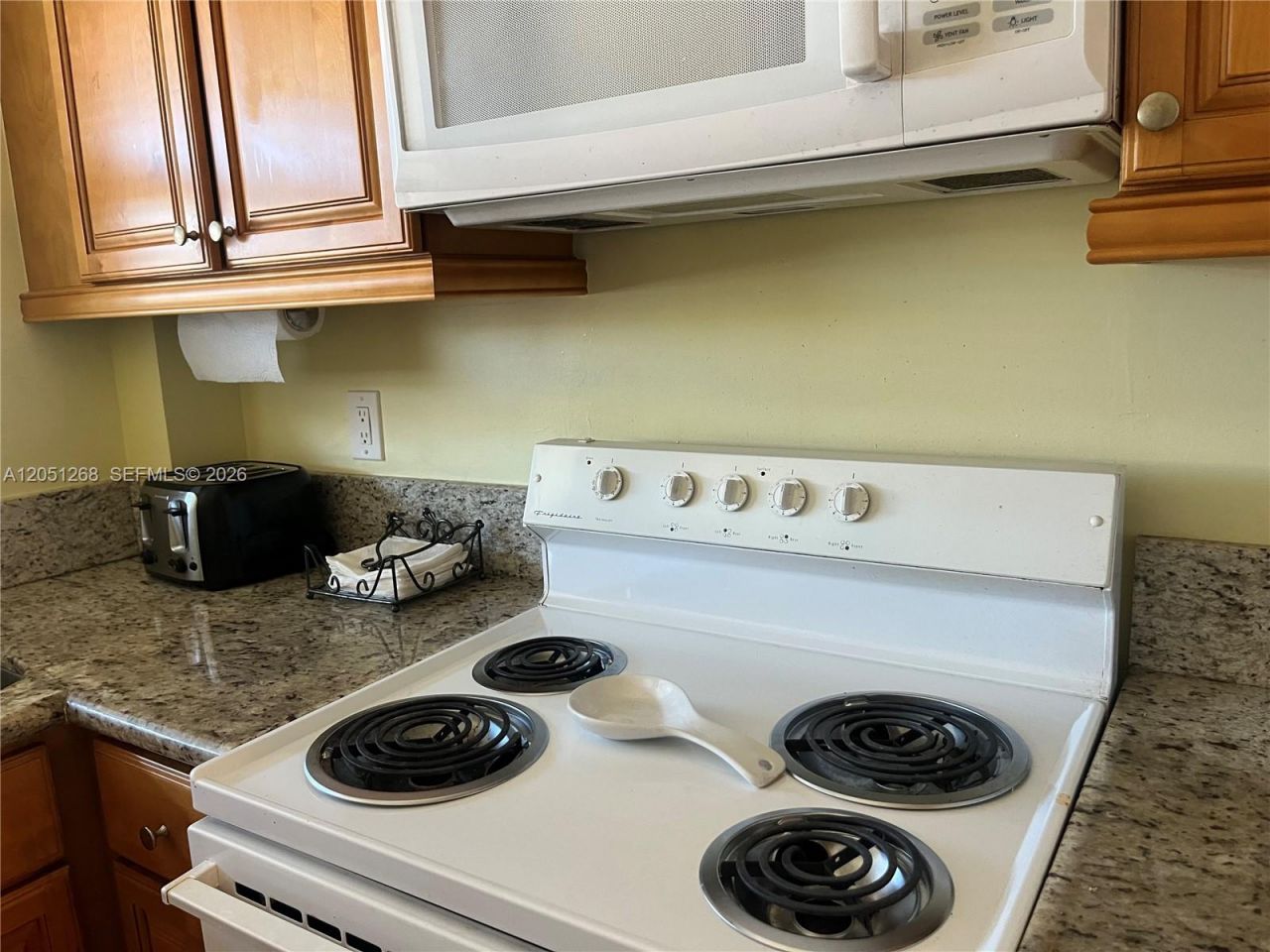 501 Blue Heron Dr. , Unit 306 A, Hallandale Beach, FL 33009 Photo