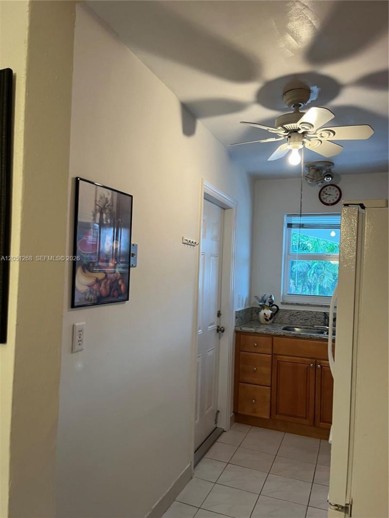 501 Blue Heron Dr., Unit 306 A, Hallandale Beach, FL 33009 Photo