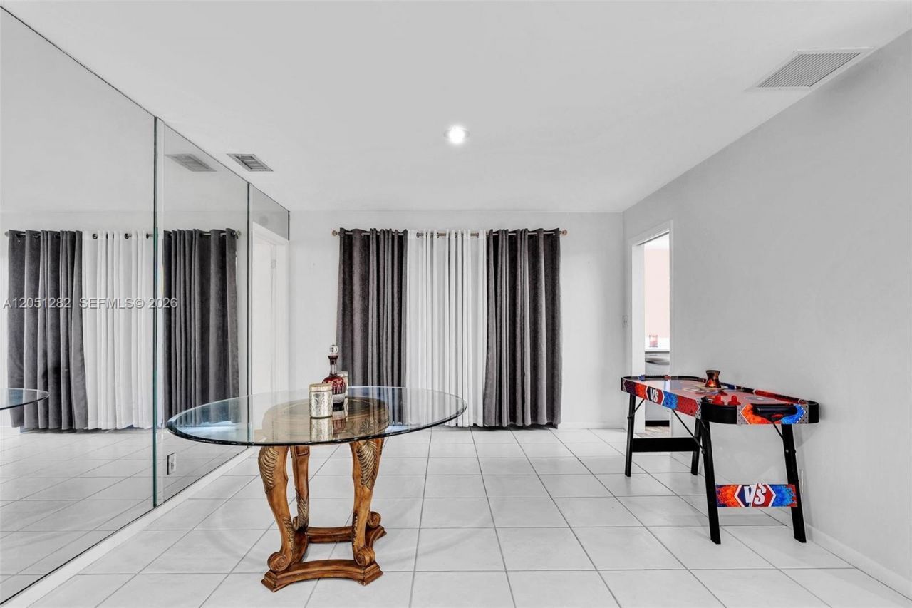 411 Wilma Cir , Riviera Beach, FL 33404 Photo