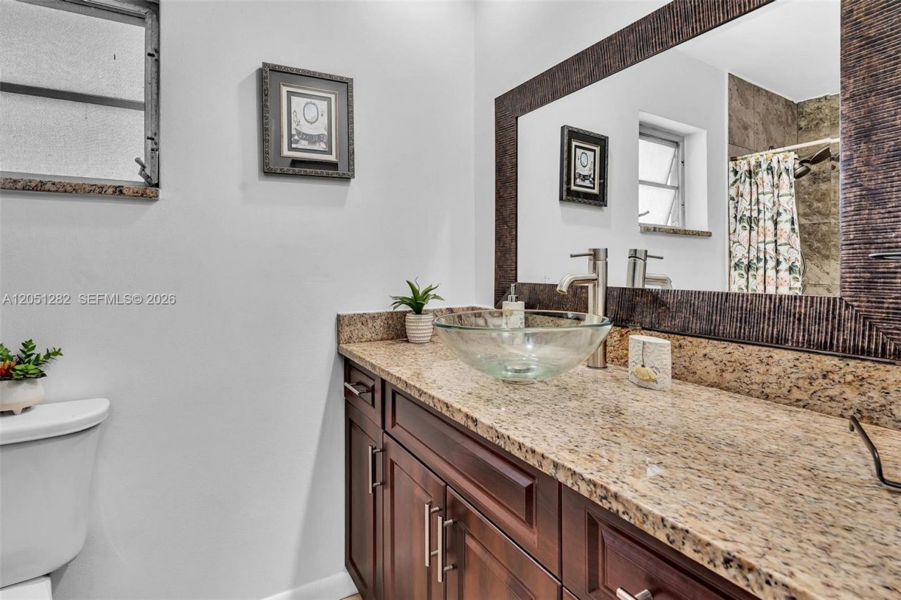 411 Wilma Cir , Riviera Beach, FL 33404 Photo