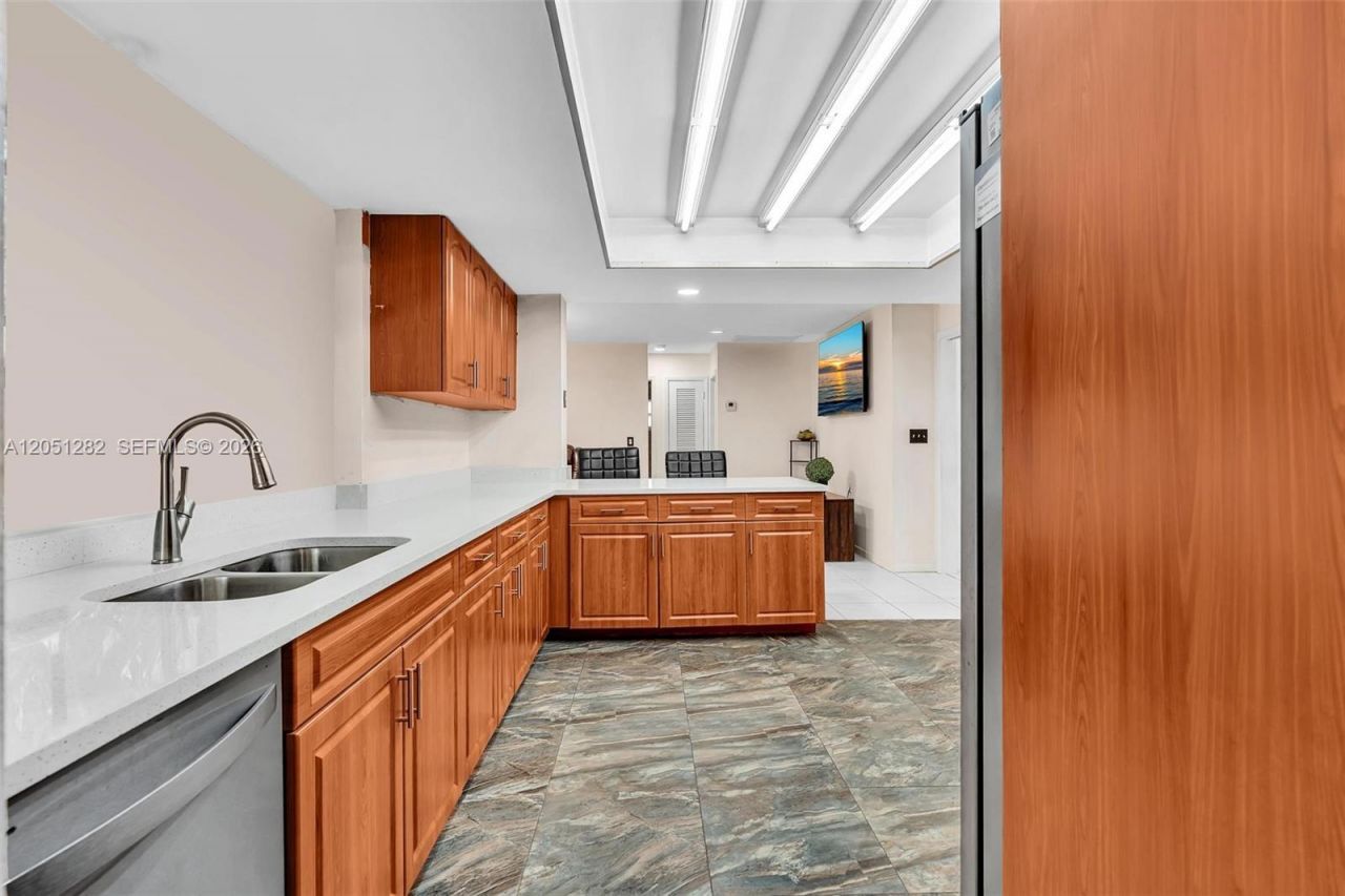 411 Wilma Cir , Riviera Beach, FL 33404 Photo