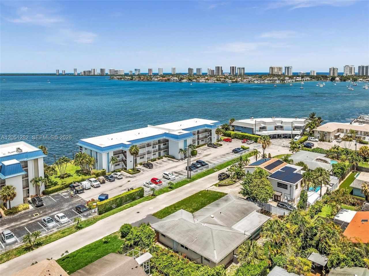 411 Wilma Cir , Riviera Beach, FL 33404 Photo