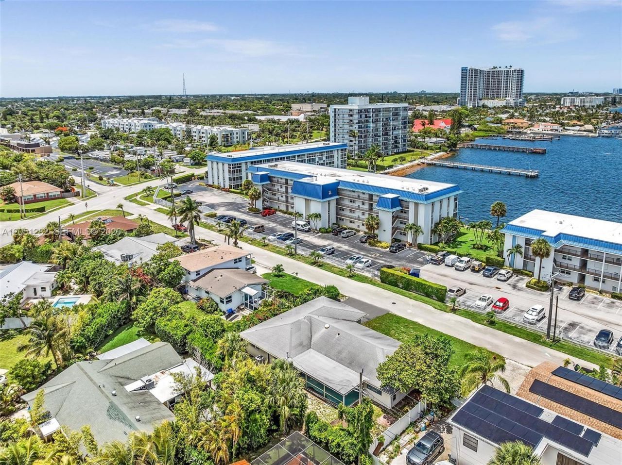 411 Wilma Cir , Riviera Beach, FL 33404 Photo