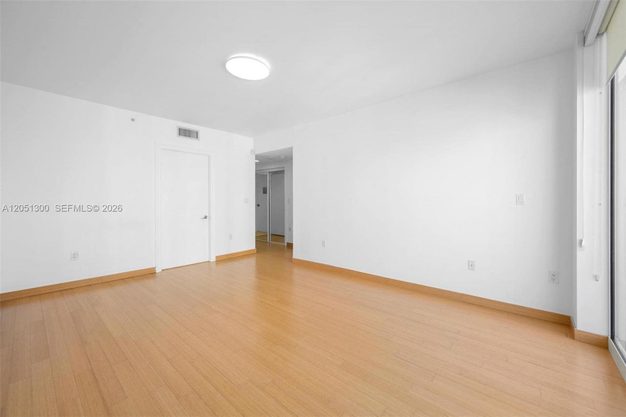 20201 E Country Club Dr, Unit 1502, Aventura, FL 33180 Photo