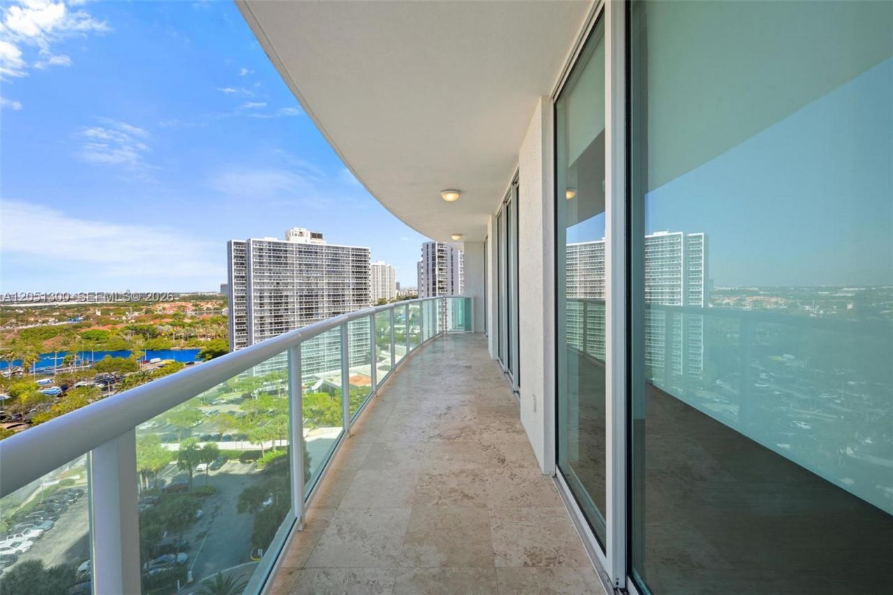20201 E Country Club Dr, Unit 1502, Aventura, FL 33180 Photo