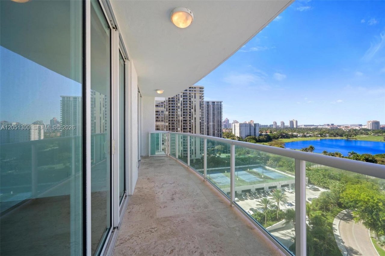 20201 E Country Club Dr, Unit 1502, Aventura, FL 33180 Photo