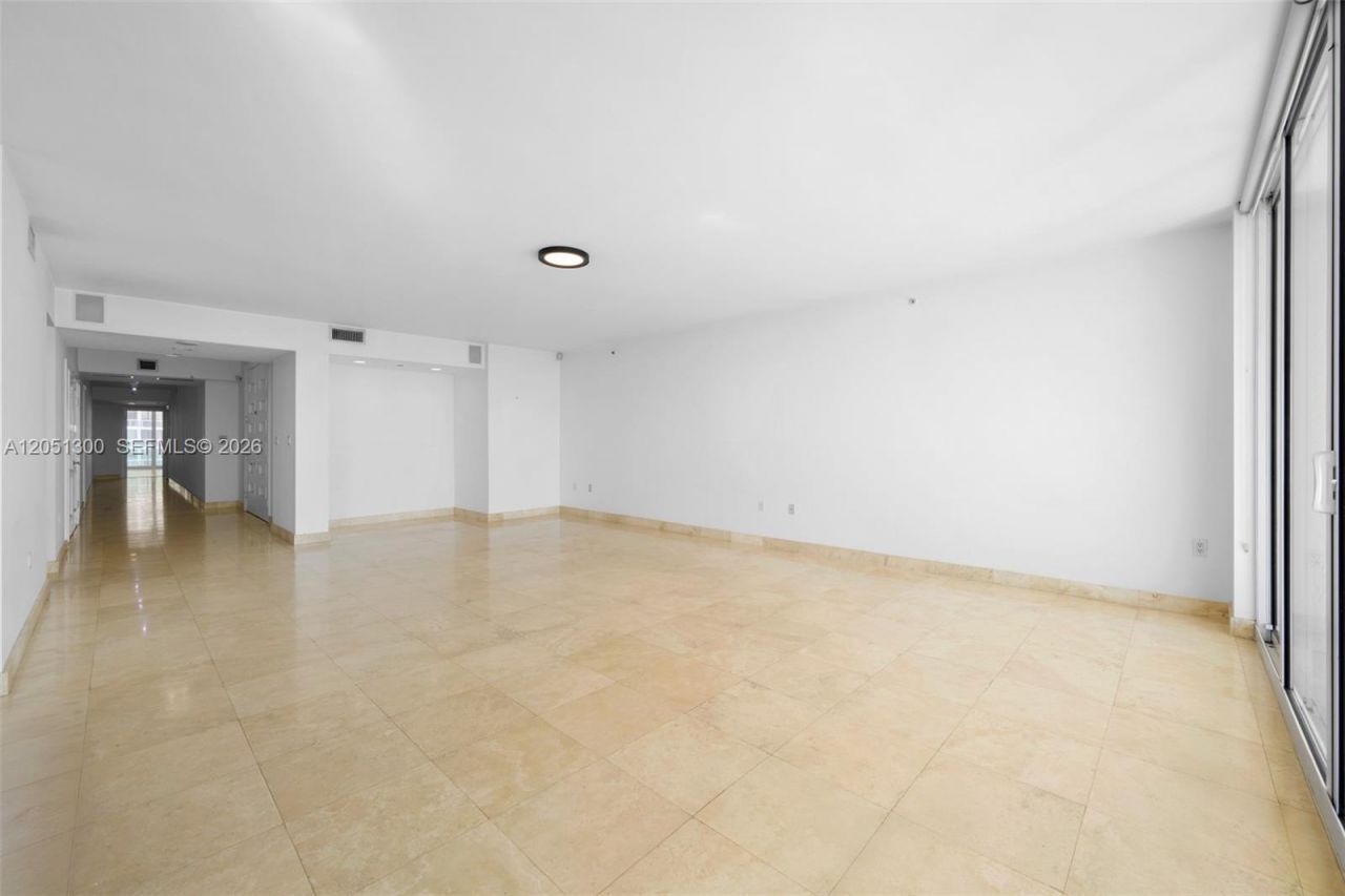 20201 E Country Club Dr, Unit 1502, Aventura, FL 33180 Photo