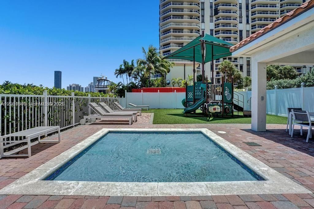 20201 E Country Club Dr, Unit 1502, Aventura, FL 33180 Photo