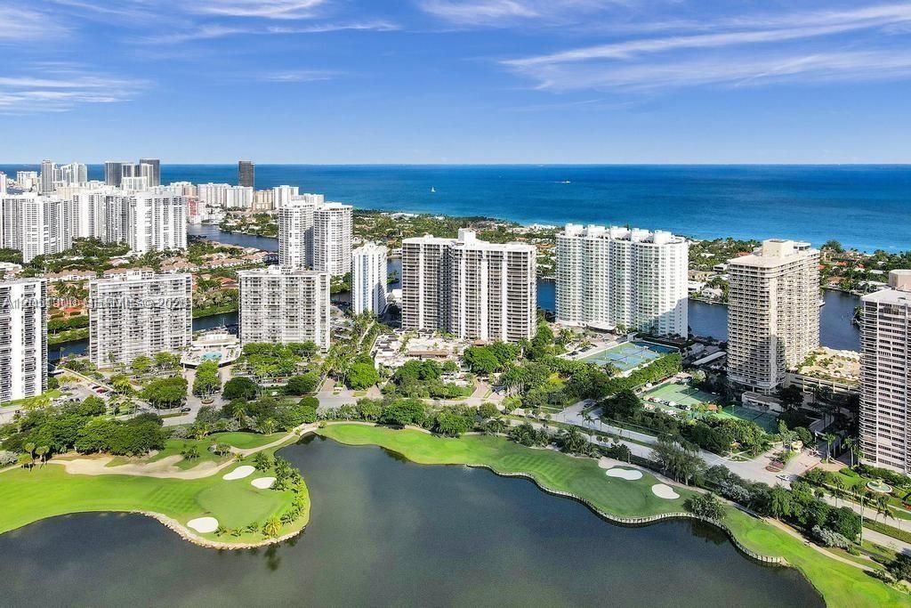 20201 E Country Club Dr, Unit 1502, Aventura, FL 33180 Photo