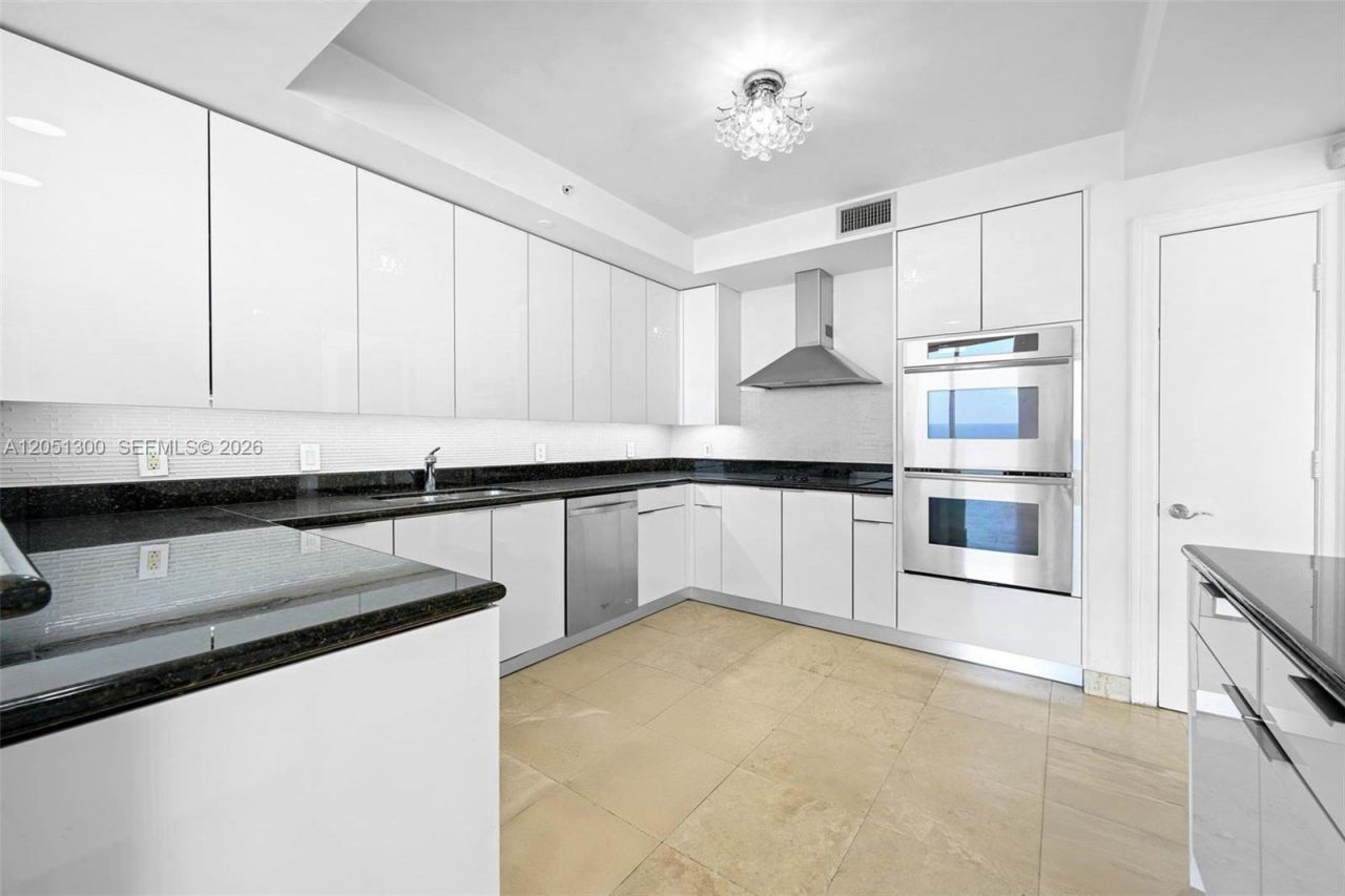 20201 E Country Club Dr, Unit 1502, Aventura, FL 33180 Photo