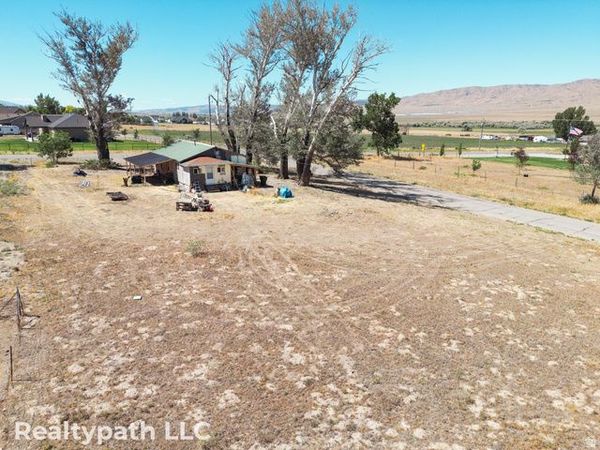 180 W 300 S, Mona, UT 84645