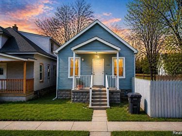 2415 McLean Street, Hamtramck, Mi 48212