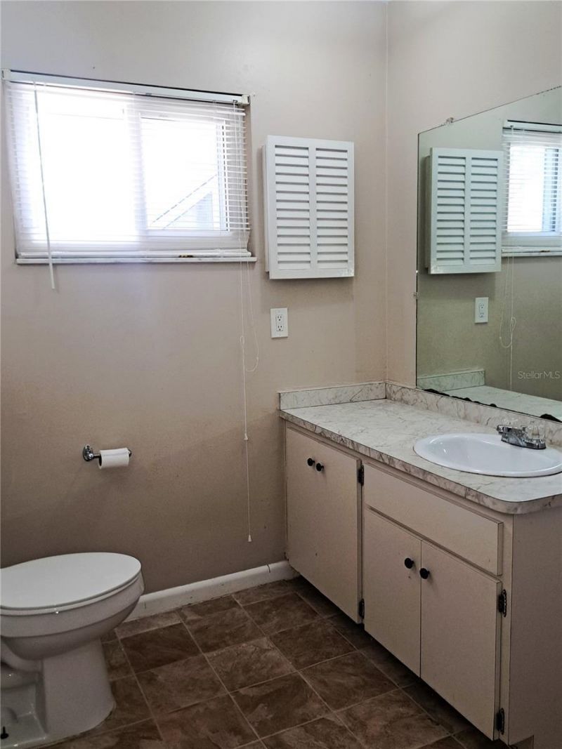2657 Bayside Drive S, Saint Petersburg, FL 33705 Photo