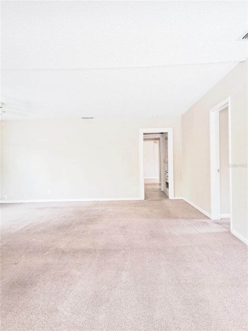 2657 Bayside Drive S, Saint Petersburg, FL 33705 Photo