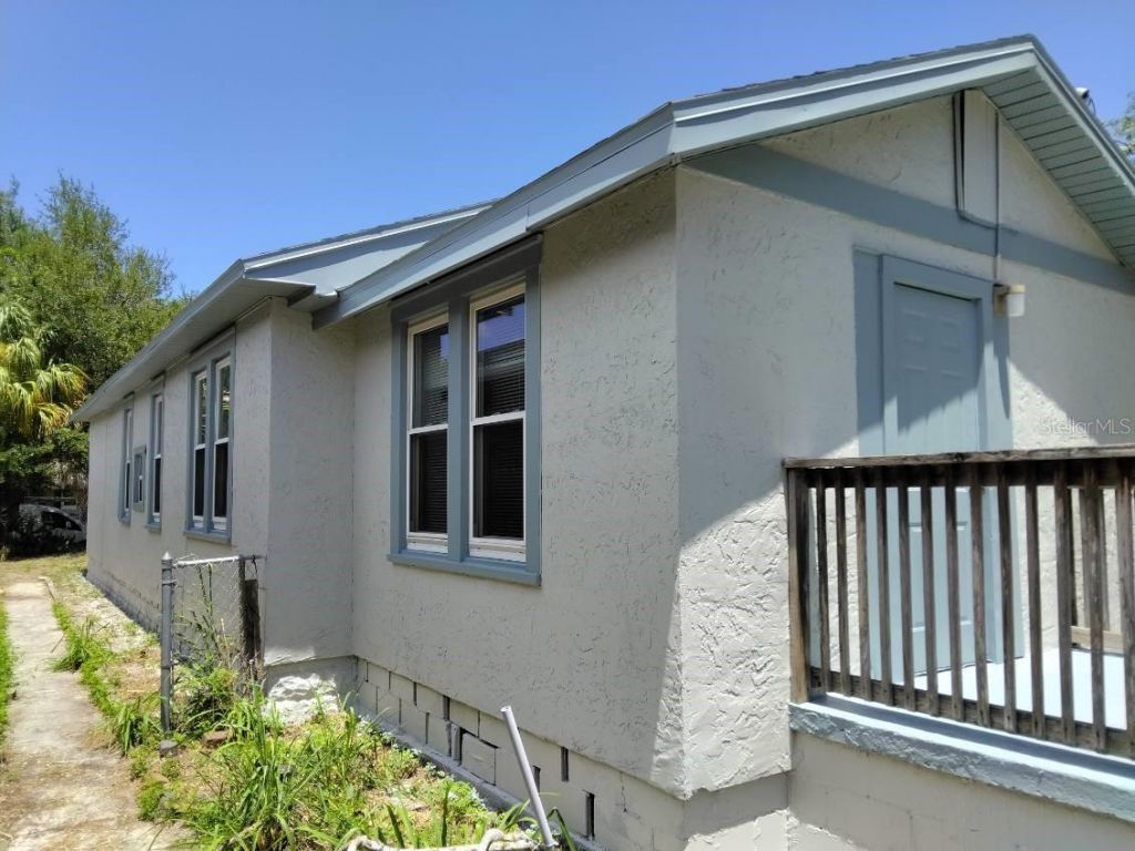 2657 Bayside Drive S, Saint Petersburg, FL 33705 Photo