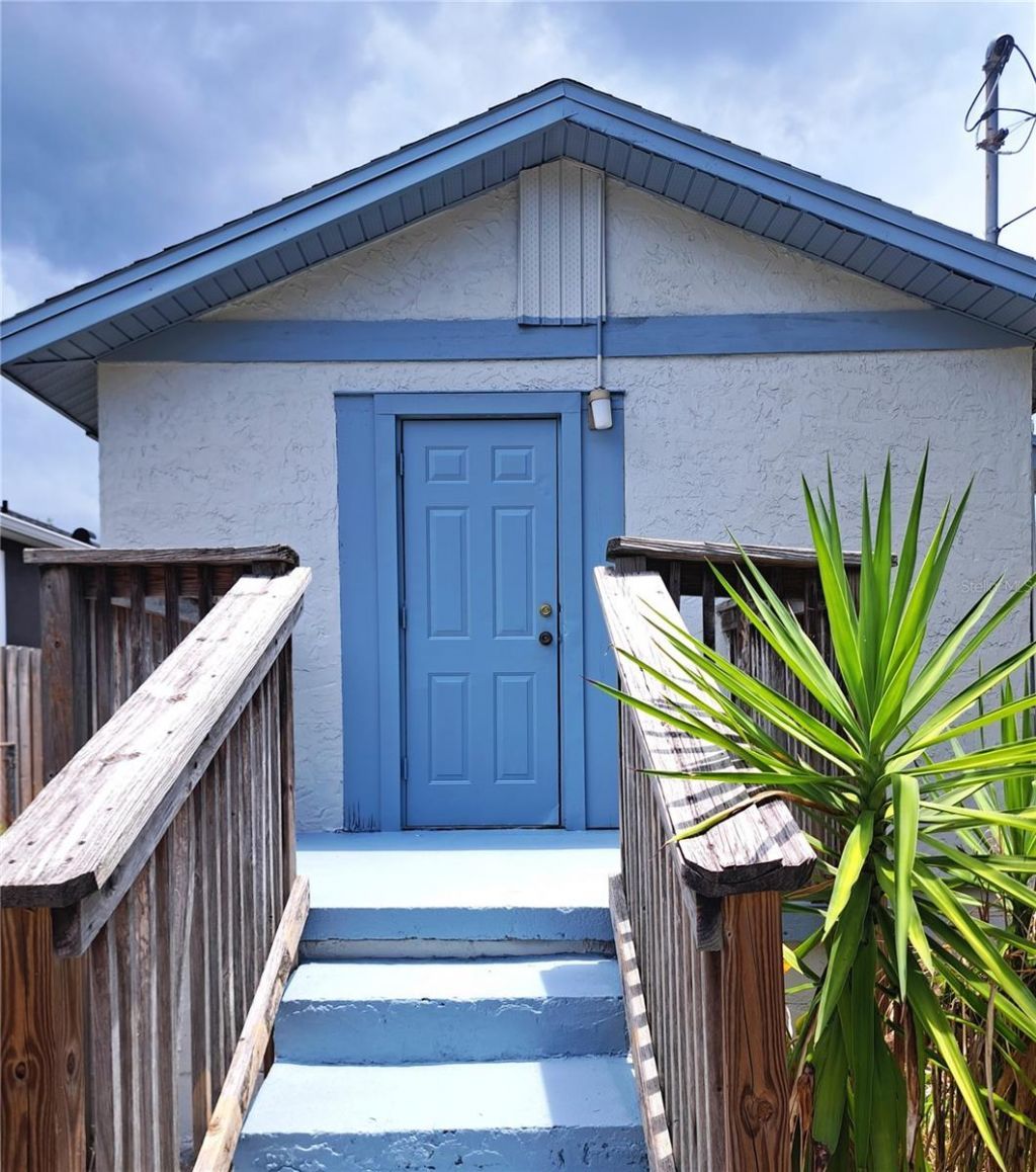 2657 Bayside Drive S, Saint Petersburg, FL 33705 Photo
